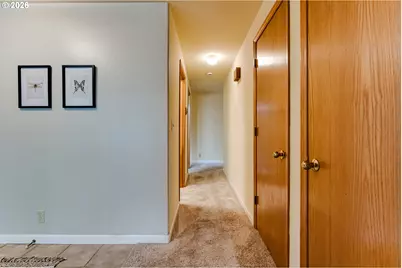 886 River Hills Dr, Springfield, OR 97477 - Photo 18