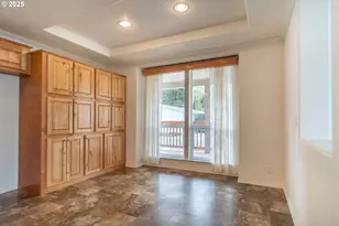 1000 E Central Ave, Sutherlin, OR 97479 - Photo 14