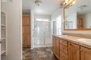 1000 E Central Ave, Sutherlin, OR 97479 - Photo 26