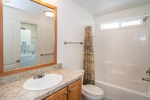 1000 E Central Ave, Sutherlin, OR 97479 - Photo 34