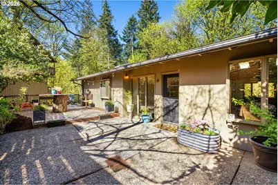 2637 SW Patton Ct, Portland, OR 97201 - Photo 26