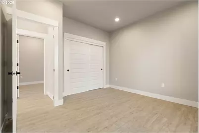 290 Nelson Ln, Gladstone, OR 97027 - Photo 18