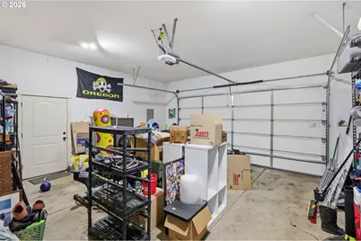 1076 S 40th Pl, Springfield, OR 97478 - Photo 30