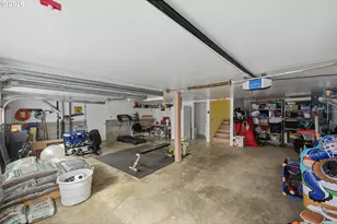 740 H St, Coos Bay, OR 97420 - Photo 38