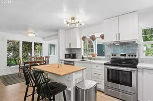 10835 SW 39th Ave, Portland, OR 97219 - Photo 16