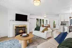 10835 SW 39th Ave, Portland, OR 97219 - Photo 10