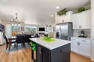 959 SE Windsong Dr, Cascade Locks, OR 97014 - Photo 8