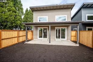 1384 Jacobs Dr, Eugene, OR 97402 - Photo 16