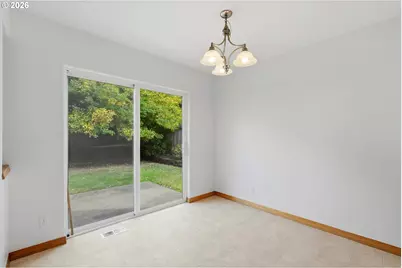 801 E Hilltop Dr, Newberg, OR 97132 - Photo 18