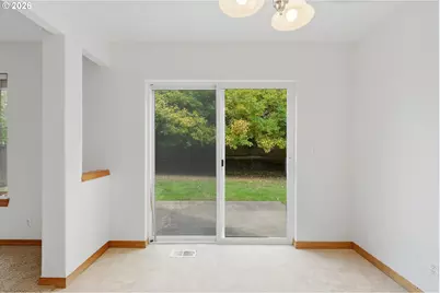 801 E Hilltop Dr, Newberg, OR 97132 - Photo 20