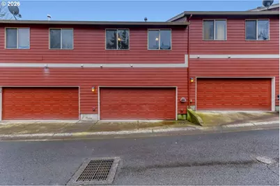 38573 Cascadia Village Dr, Sandy, OR 97055 - Photo 32