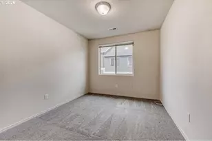 38573 Cascadia Village Dr, Sandy, OR 97055 - Photo 24