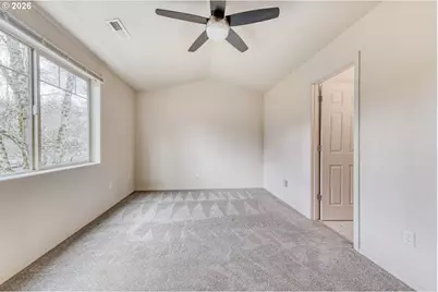 38573 Cascadia Village Dr, Sandy, OR 97055 - Photo 18