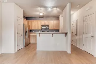 38573 Cascadia Village Dr, Sandy, OR 97055 - Photo 10