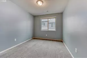 38573 Cascadia Village Dr, Sandy, OR 97055 - Photo 26