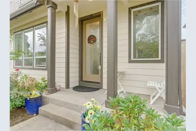 579 NW Adams Ave, Hillsboro, OR 97124 - Photo 1