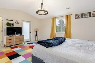 579 NW Adams Ave, Hillsboro, OR 97124 - Photo 12