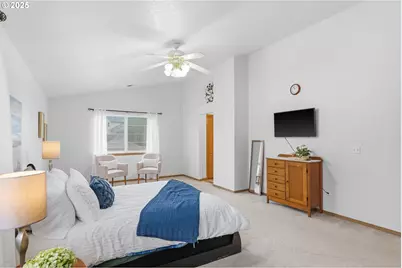 15694 SE Upman Way, Damascus, OR 97089 - Photo 14