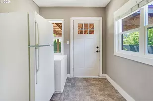 318 Koons St, Silverton, OR 97381 - Photo 14