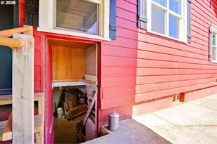 318 Koons St, Silverton, OR 97381 - Photo 40