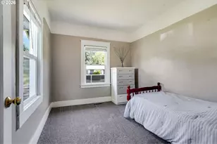 318 Koons St, Silverton, OR 97381 - Photo 18