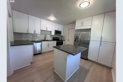 3030 Doughton St S, Salem, OR 97302 - Photo 4