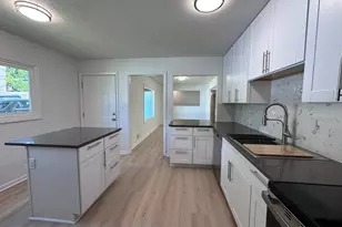 3030 Doughton St S, Salem, OR 97302 - Photo 4