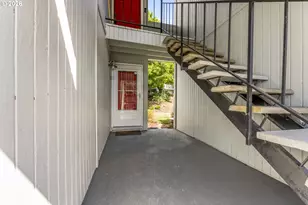 159 SW Florence Ave, Gresham, OR 97080 - Photo 16