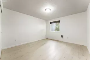 159 SW Florence Ave, Gresham, OR 97080 - Photo 6