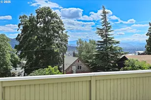 247 NE Washington St, White Salmon, WA 98672 - Photo 26