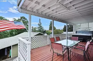 247 NE Washington St, White Salmon, WA 98672 - Photo 14