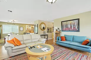 247 NE Washington St, White Salmon, WA 98672 - Photo 6