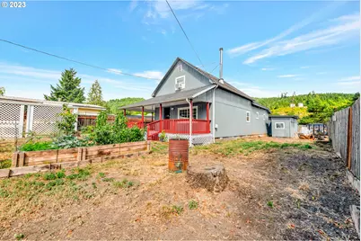 38058 Railroad Ln, Marcola, OR 97454 - Photo 6