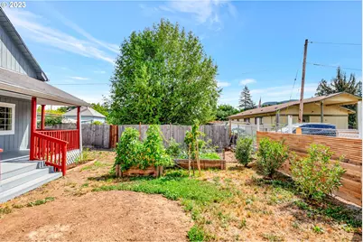 38058 Railroad Ln, Marcola, OR 97454 - Photo 14