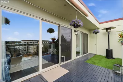 4926 S Corbett Ave #205, Portland, OR 97239 - Photo 24