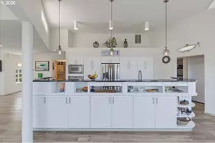 9180 Keys Pl, Gleneden Beach, OR 97388 - Photo 8
