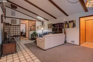 1620 26th St, Florence, OR 97439 - Photo 6