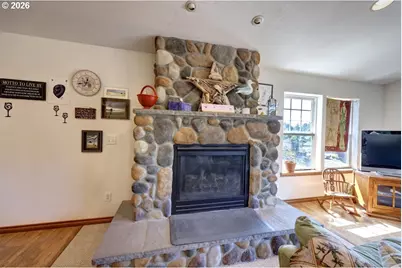 324 Elk Run Ave, Cannon Beach, OR 97110 - Photo 4