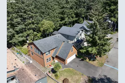 324 Elk Run Ave, Cannon Beach, OR 97110 - Photo 32