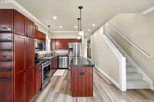 3903 SE Crystal Springs Blvd, Portland, OR 97202 - Photo 4