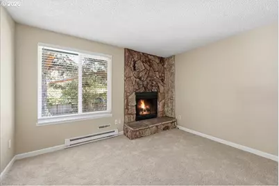 2330 SE Brookwood Ave #221, Hillsboro, OR 97123 - Photo 6