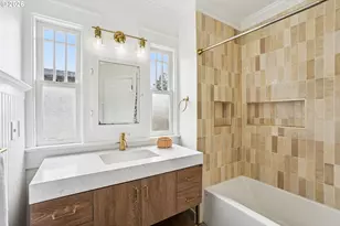 7930 N Emerald Ave, Portland, OR 97217 - Photo 18