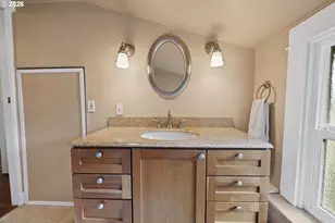 3361 Harrison Ave, Astoria, OR 97103 - Photo 30