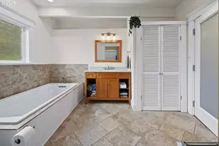 3361 Harrison Ave, Astoria, OR 97103 - Photo 14