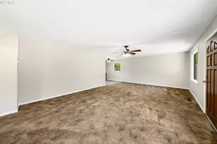 1678 SE Deer Creek Dr, Roseburg, OR 97470 - Photo 14