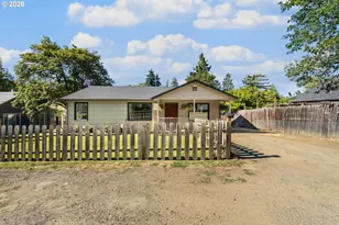 1678 SE Deer Creek Dr, Roseburg, OR 97470 - Photo 4