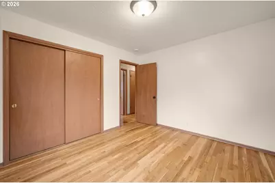 3910 Calaroga Cir, West Linn, OR 97068 - Photo 24