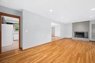 3910 Calaroga Cir, West Linn, OR 97068 - Photo 6