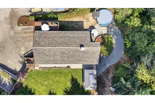 36780 SW Laurelwood Rd, Hillsboro, OR 97123 - Photo 46