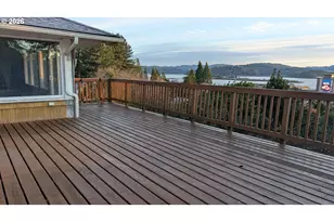 515 State St, North Bend, OR 97459 - Photo 12